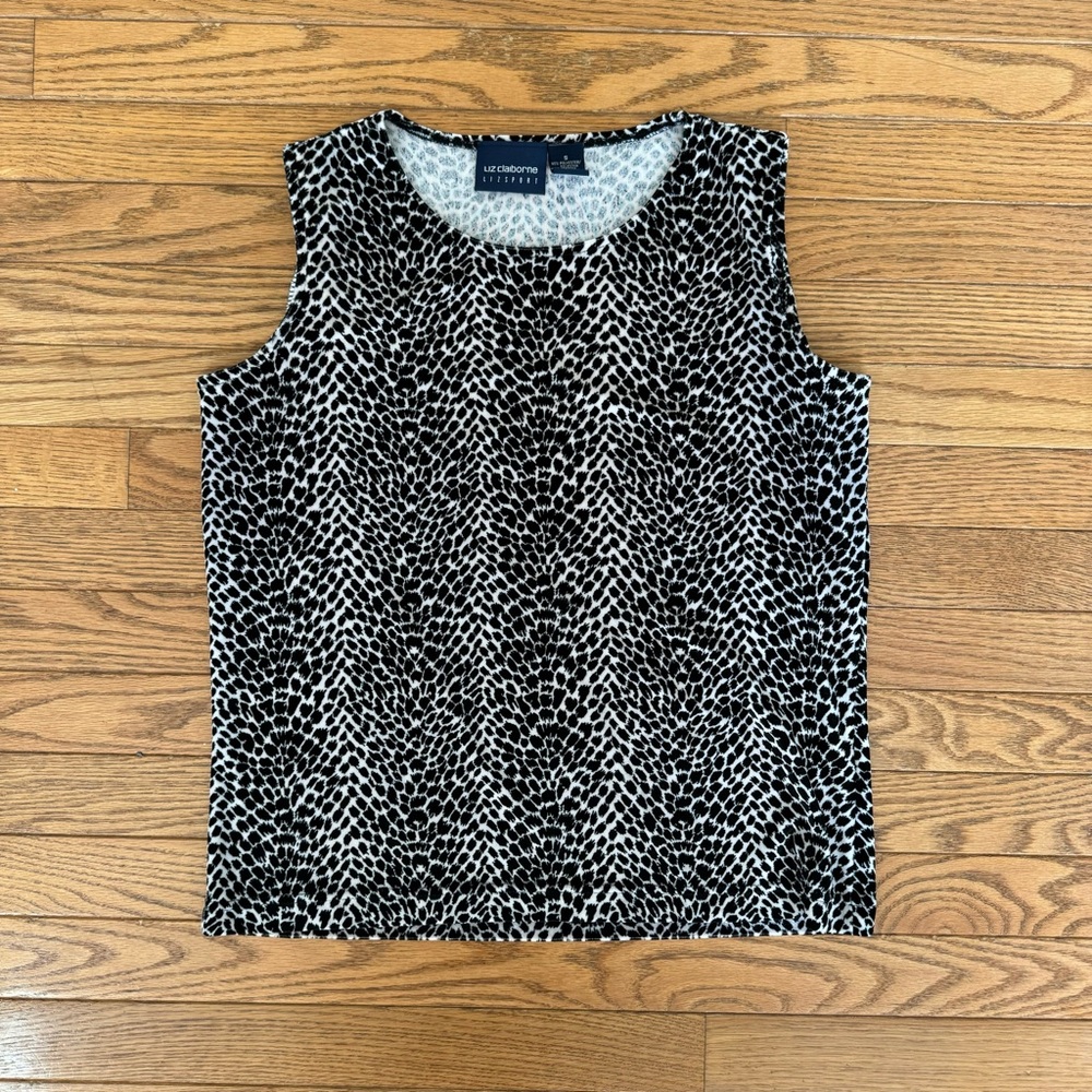 Liz Claiborne Black and White Boxy Sleeveless Tank Top